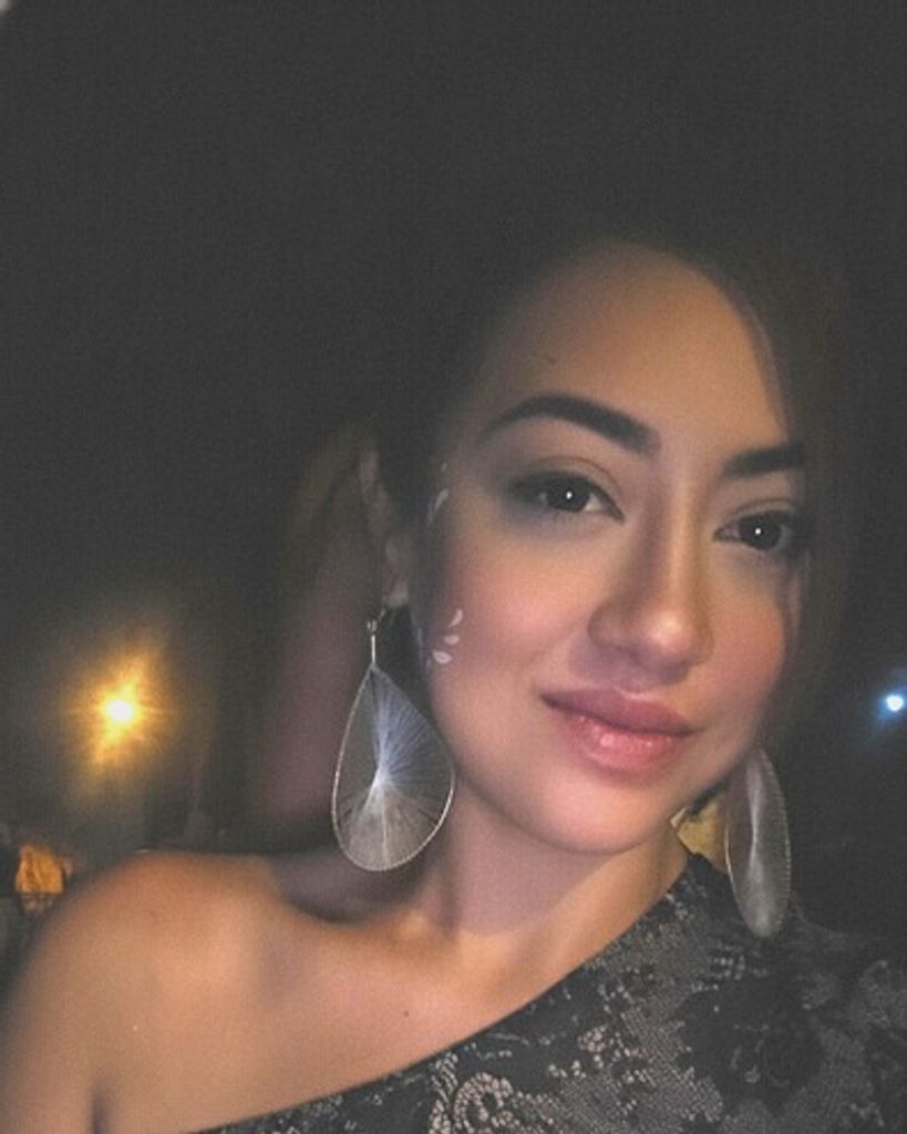 Atheena "Tina" De La Cruz