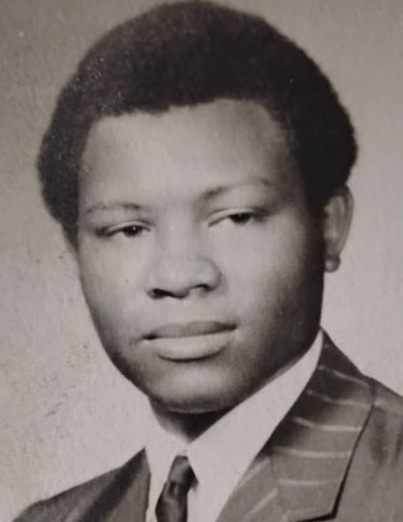 Julius Edwards Profile Photo