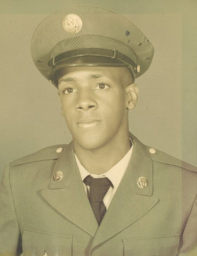 Robert Mays