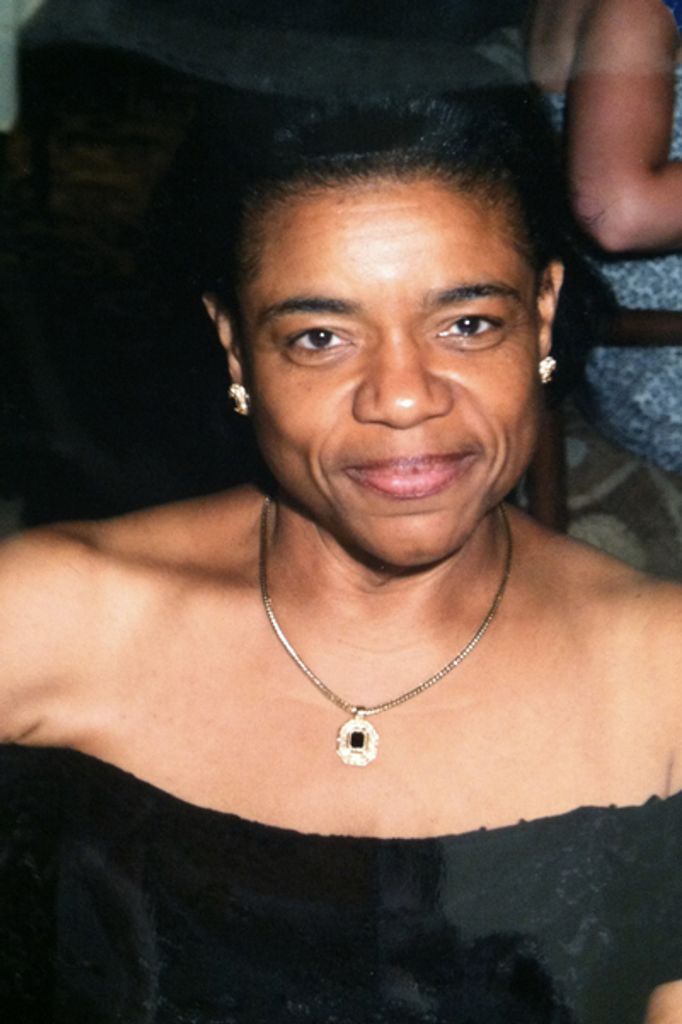 Tina Robinson Profile Photo