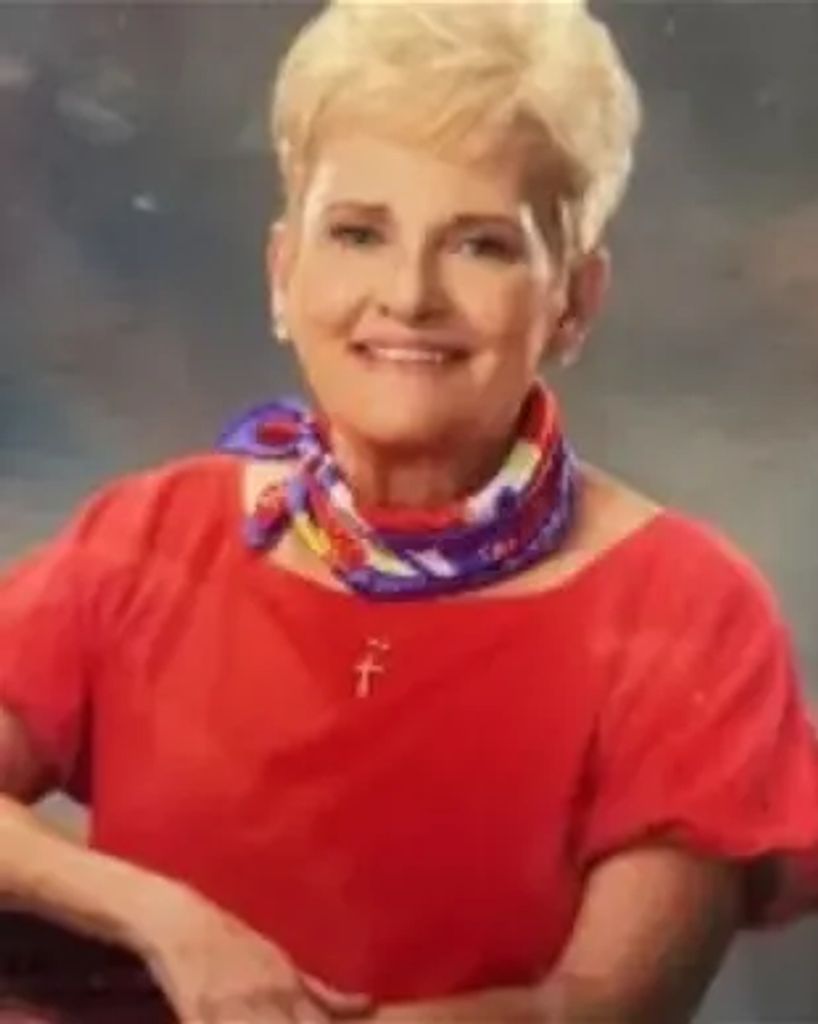 Sarah Ellen Glover Profile Photo