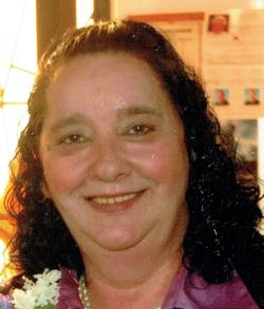 Elizabeth Richards Profile Photo