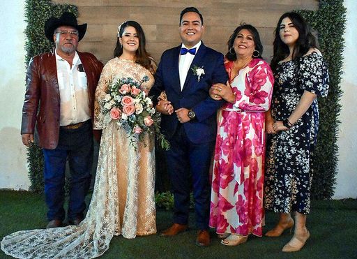 Francisco Avila photo gallery thumbnail 34 of 80