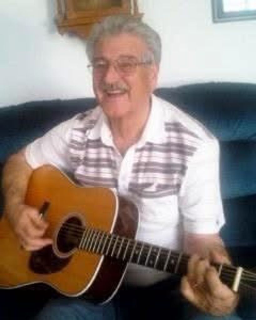 Elie Ferron Profile Photo