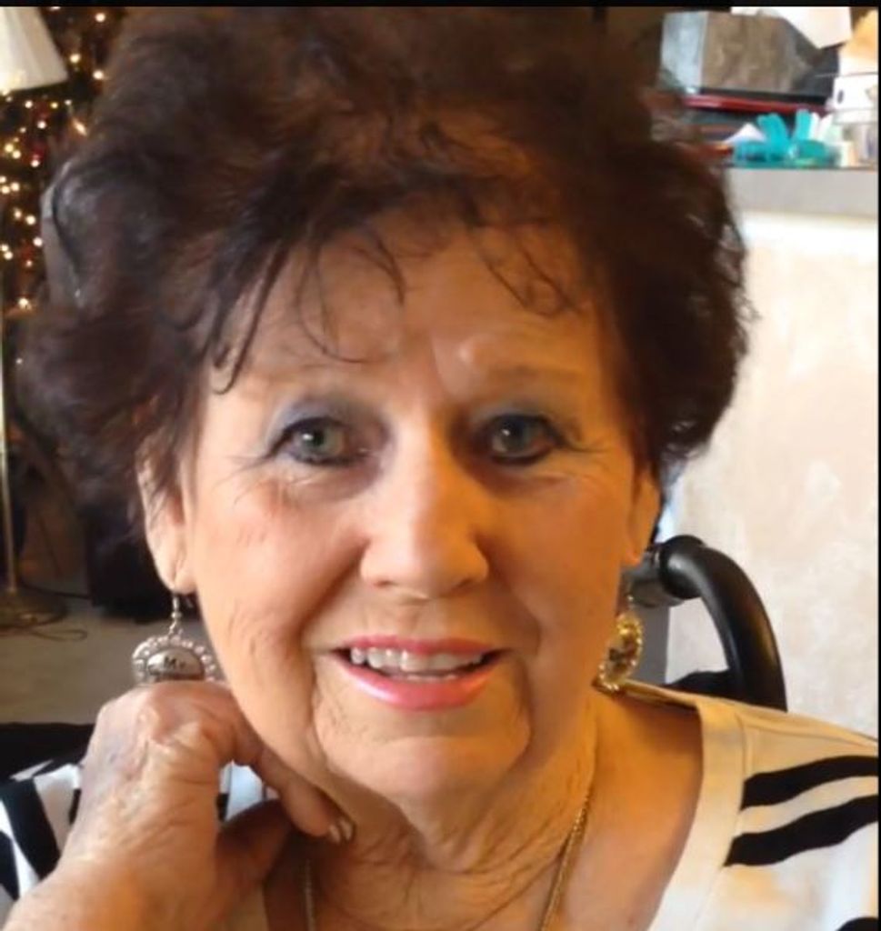 Lou Eva Shelton