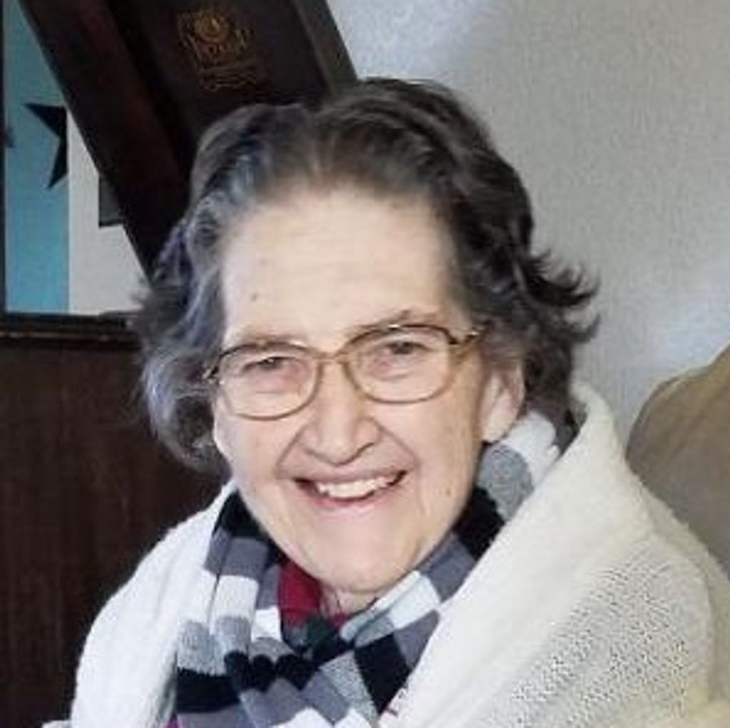 Dee J Mathews