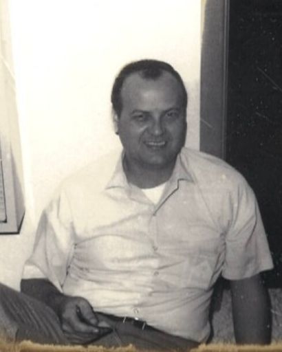 Thomas Eddie Kingery photo gallery thumbnail 38 of 52