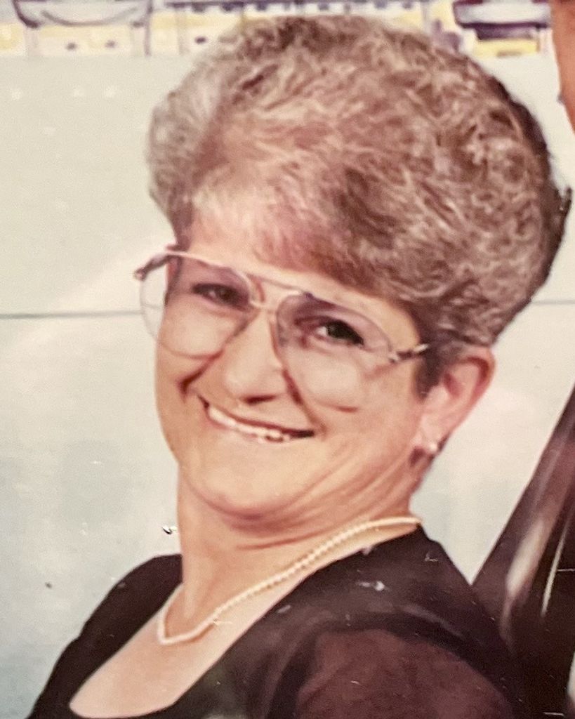 Diane "Dinky" Lingg Profile Photo