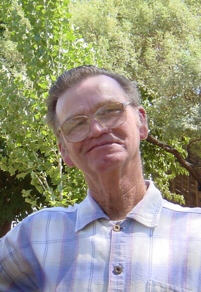 Robert White Profile Photo