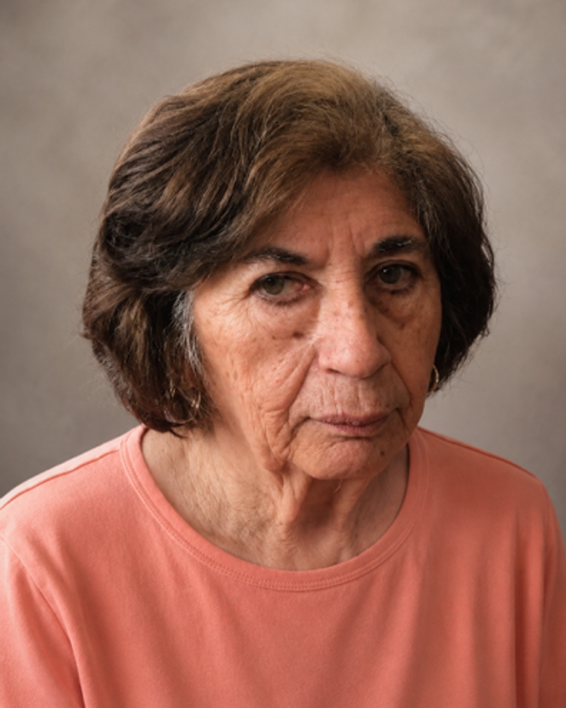 Oralia "Lottie" Navarro Profile Photo