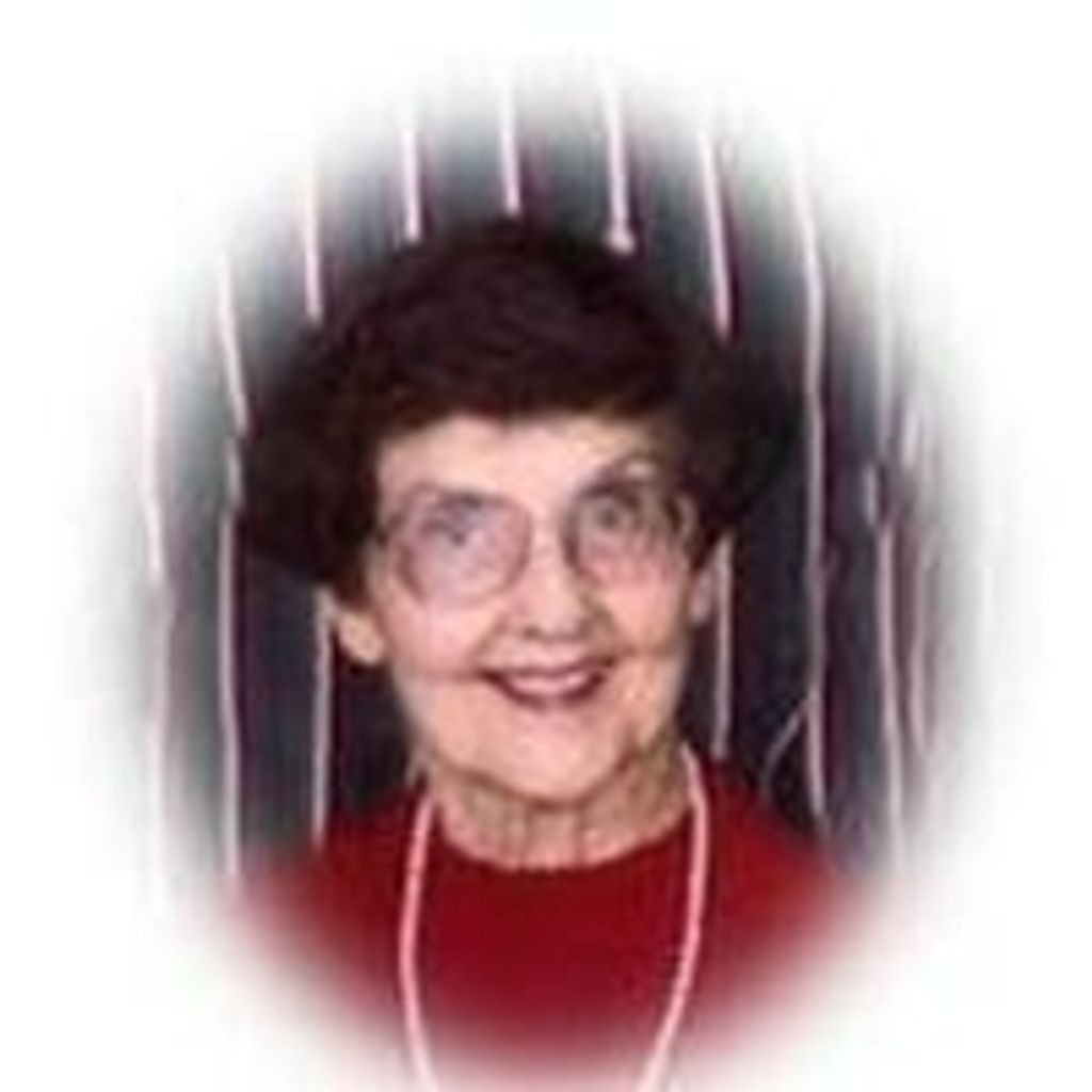 Elizabeth M Saunders