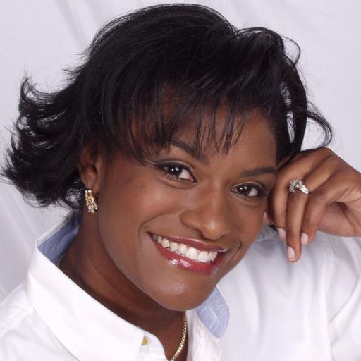 Sandra Harvey photo gallery thumbnail 1 of 1