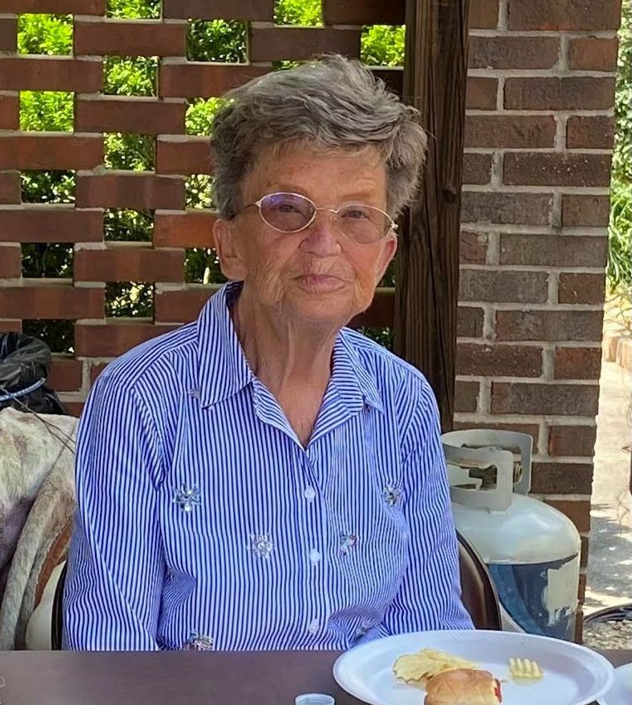 Carolyn Thompson Davis 