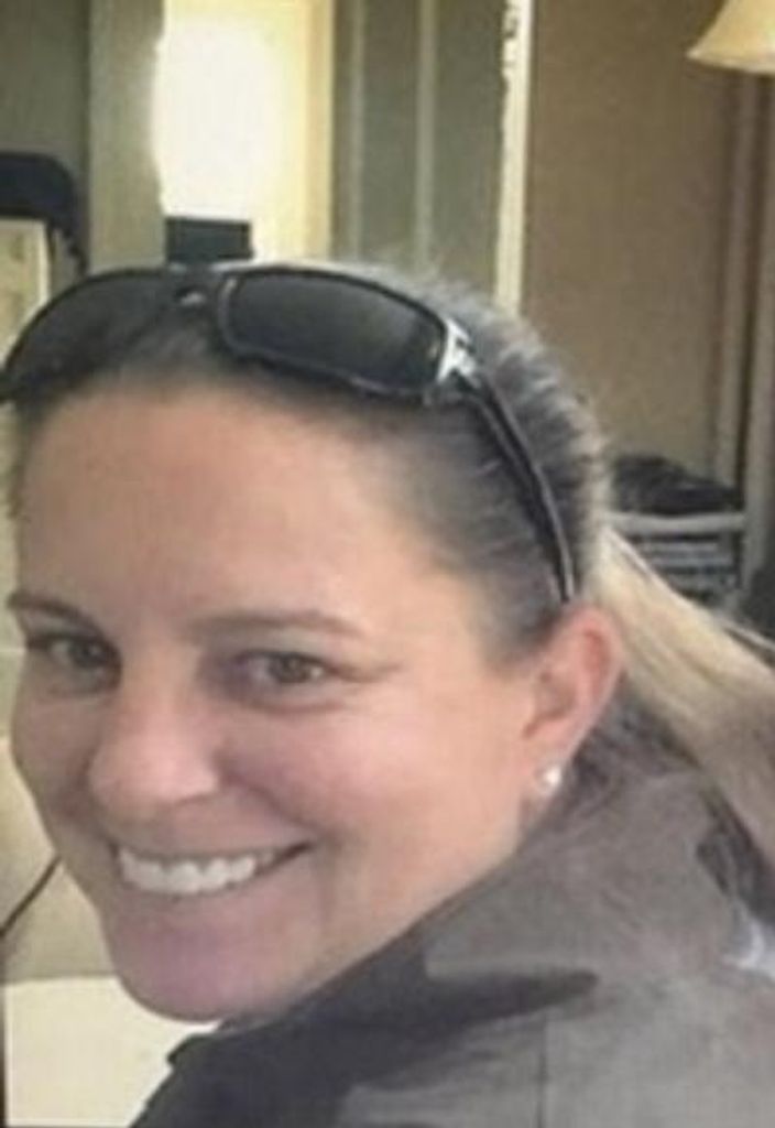 Sarah Shirrell Carlin Profile Photo