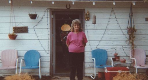 Frances Brewer photo gallery thumbnail 9 of 30