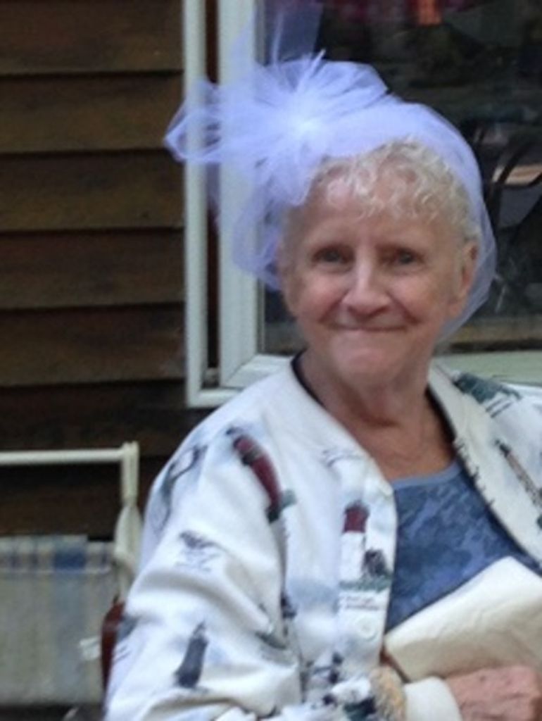 Helene Edwina Courier