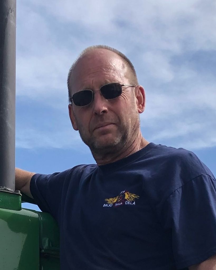 Robert W. Marshall Profile Photo