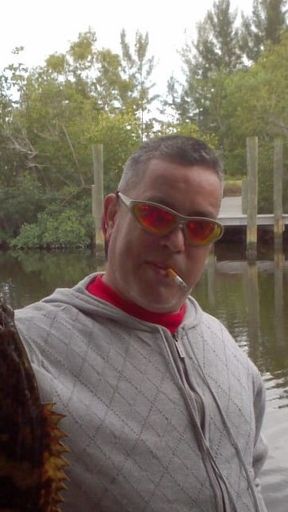 Robert Suarez Profile Photo