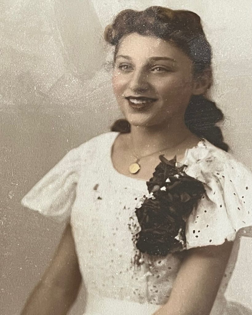 Anna Cervelli Profile Photo