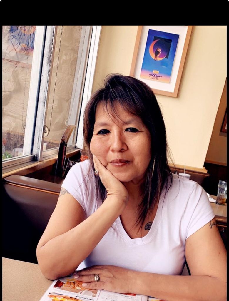 Betty Valles Sustayta Profile Photo