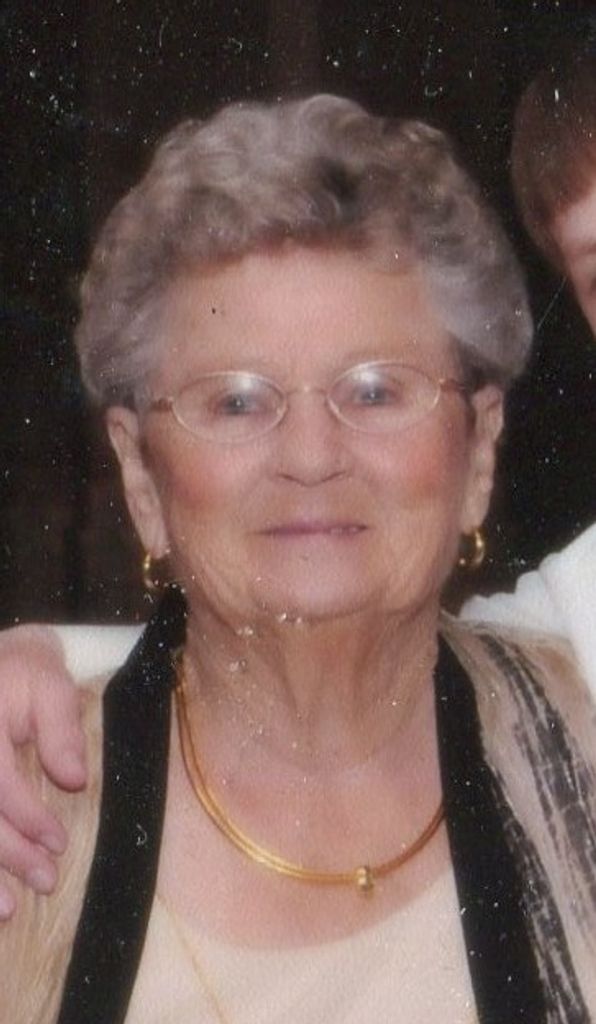 Anna Reis Profile Photo
