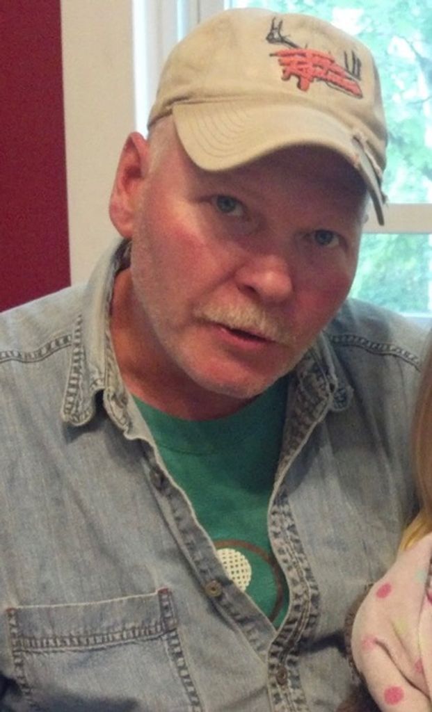 Charles Petersburg Profile Photo