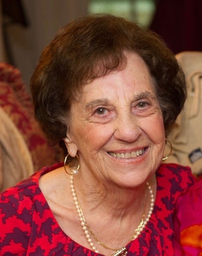 Anita Delpoio Profile Photo
