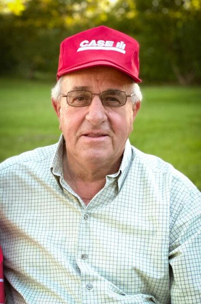 Robert "Bob" Lee Loewe