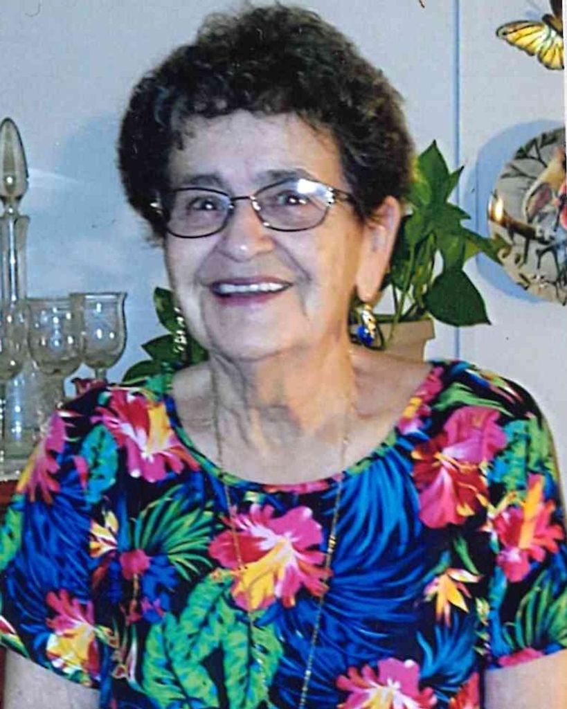 Julie Simone Profile Photo