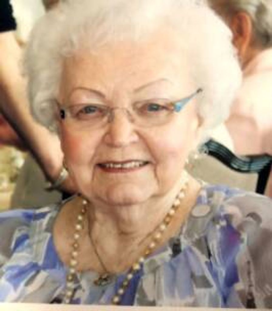 Mildred Hoelck Profile Photo