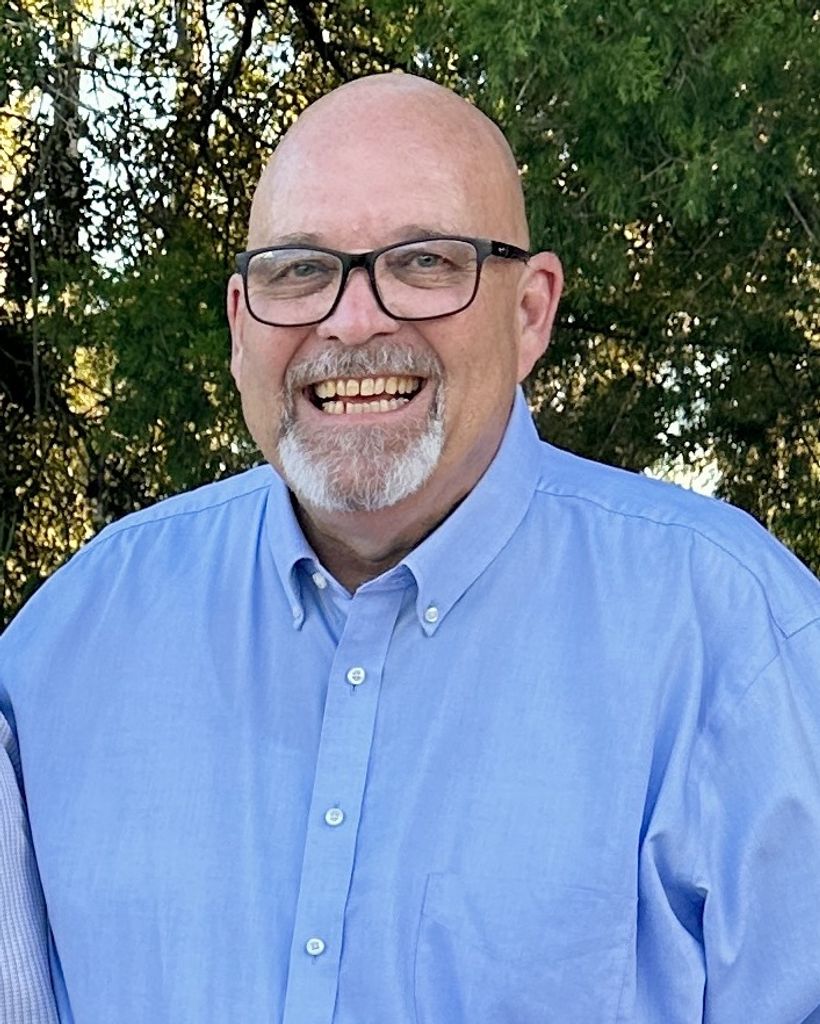 Daniel Davis