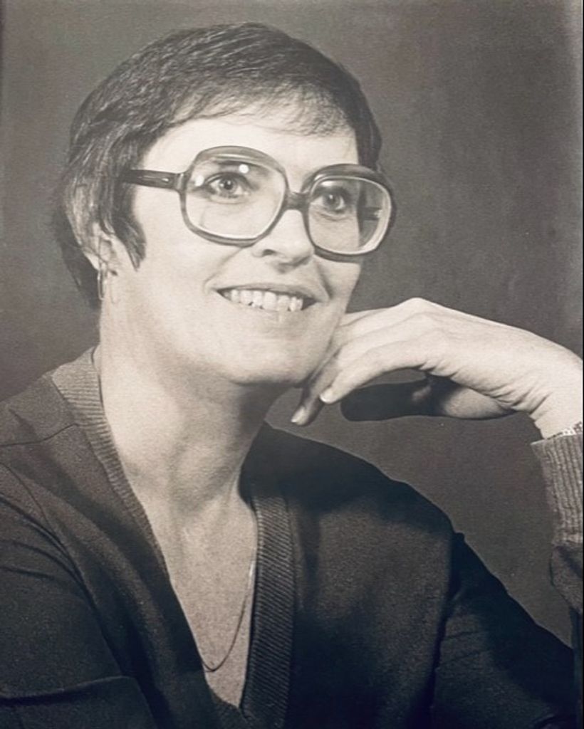 Nan M Holyoak