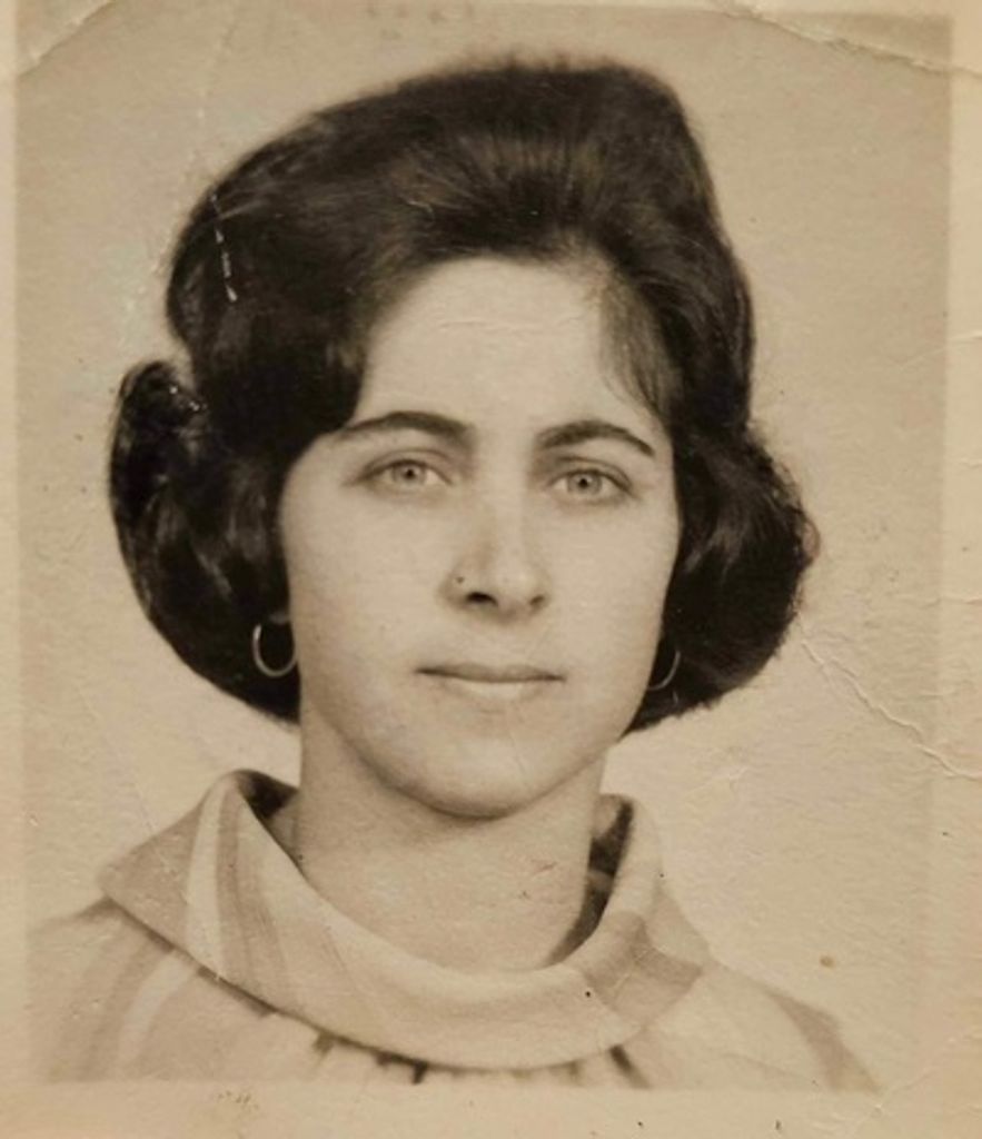 Asimina Salapatas Profile Photo