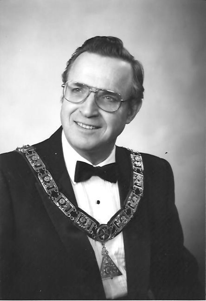 Edward  Salvatore Stashi