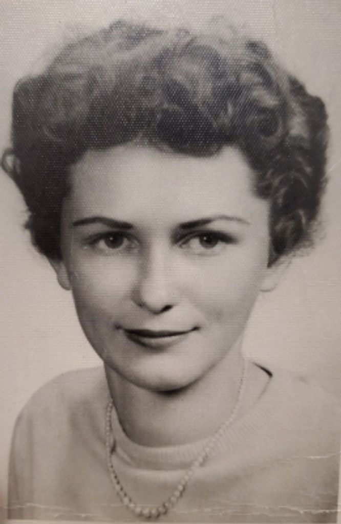 Beverly 'Bev' Dyer Lively Profile Photo