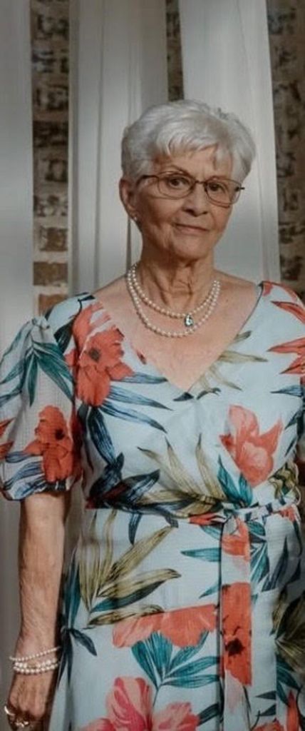 Mary H Mnichowski Profile Photo