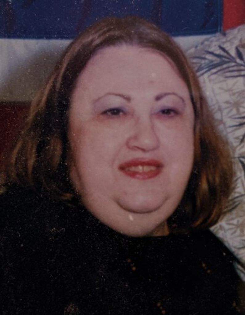 Crystal (Pezza) Lussier Profile Photo