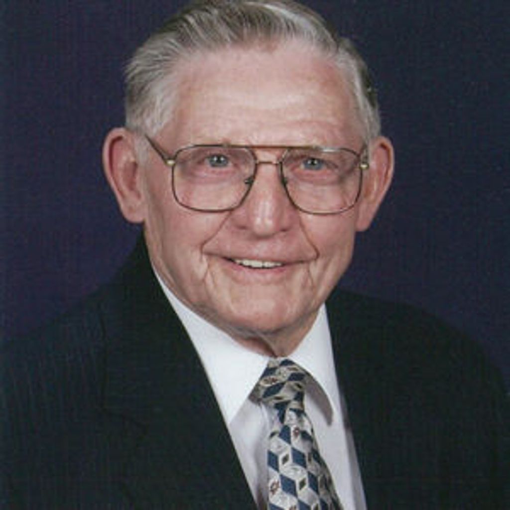 Robert Thompson Profile Photo