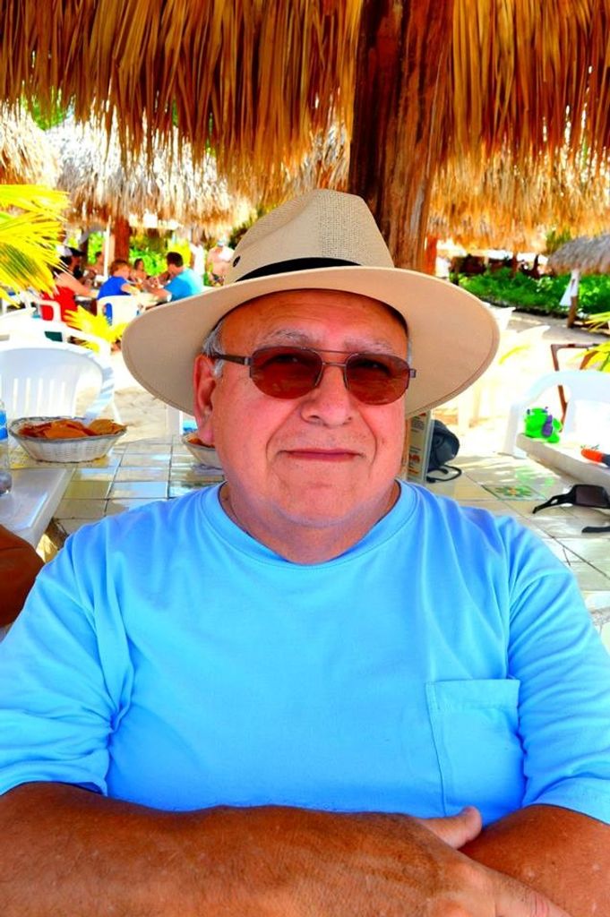 Mendoza, George Albino