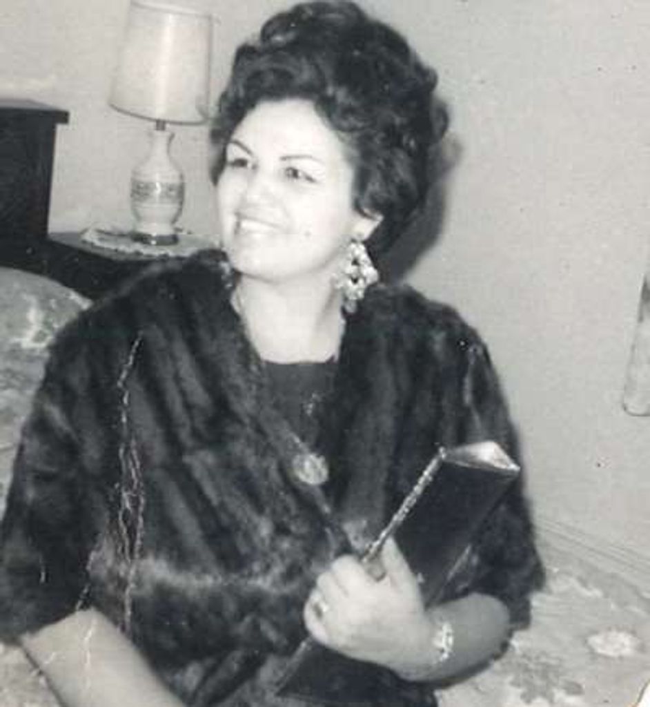 Carmen Paredes Profile Photo