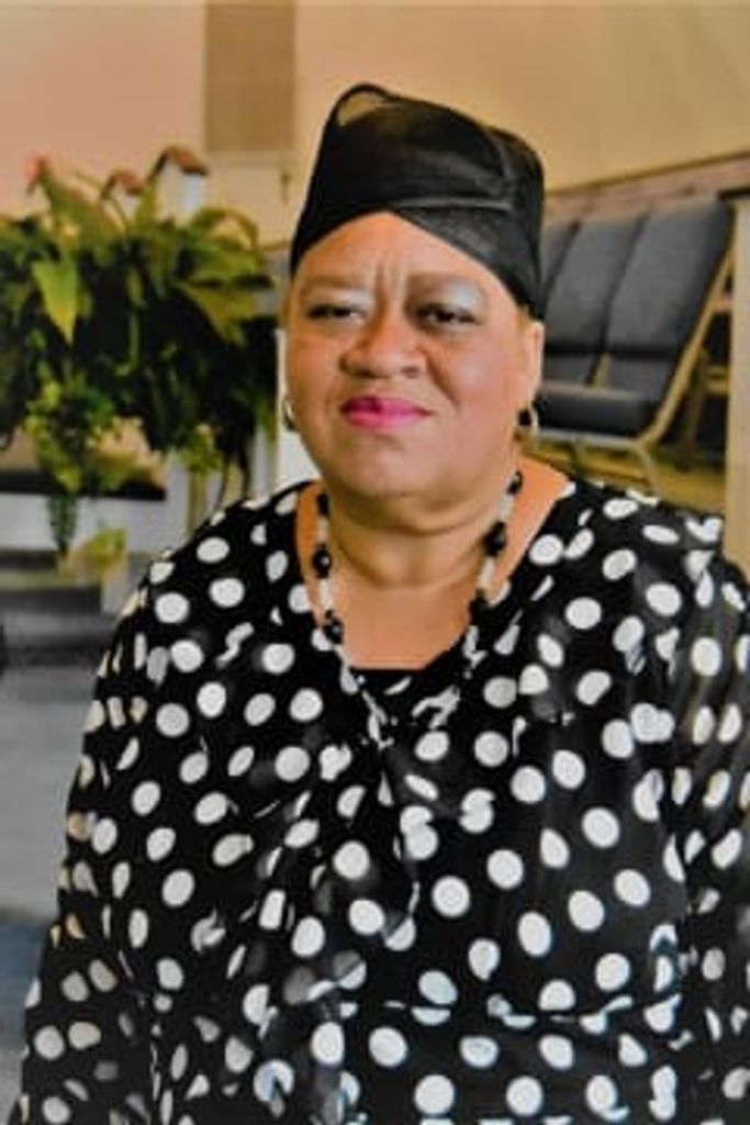Ms. Pamela  Mobley