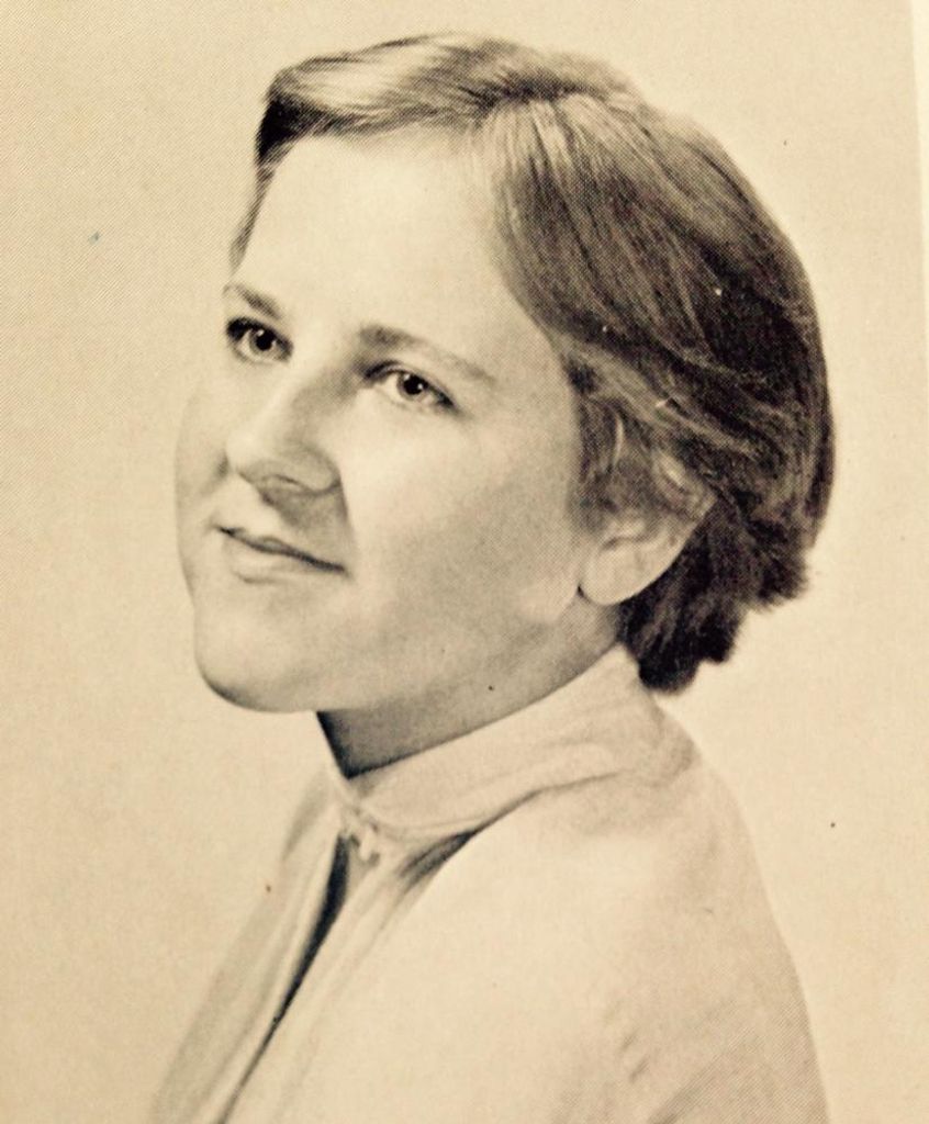 Helen  R. Laparr