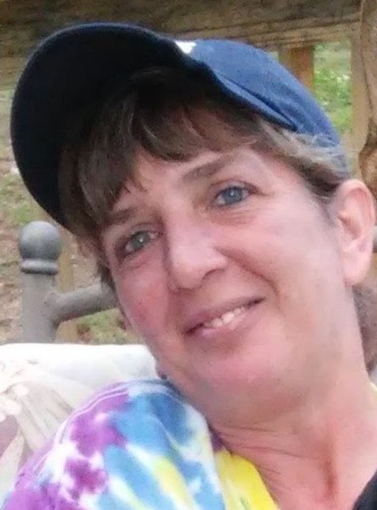 Lori Ann Enus Profile Photo