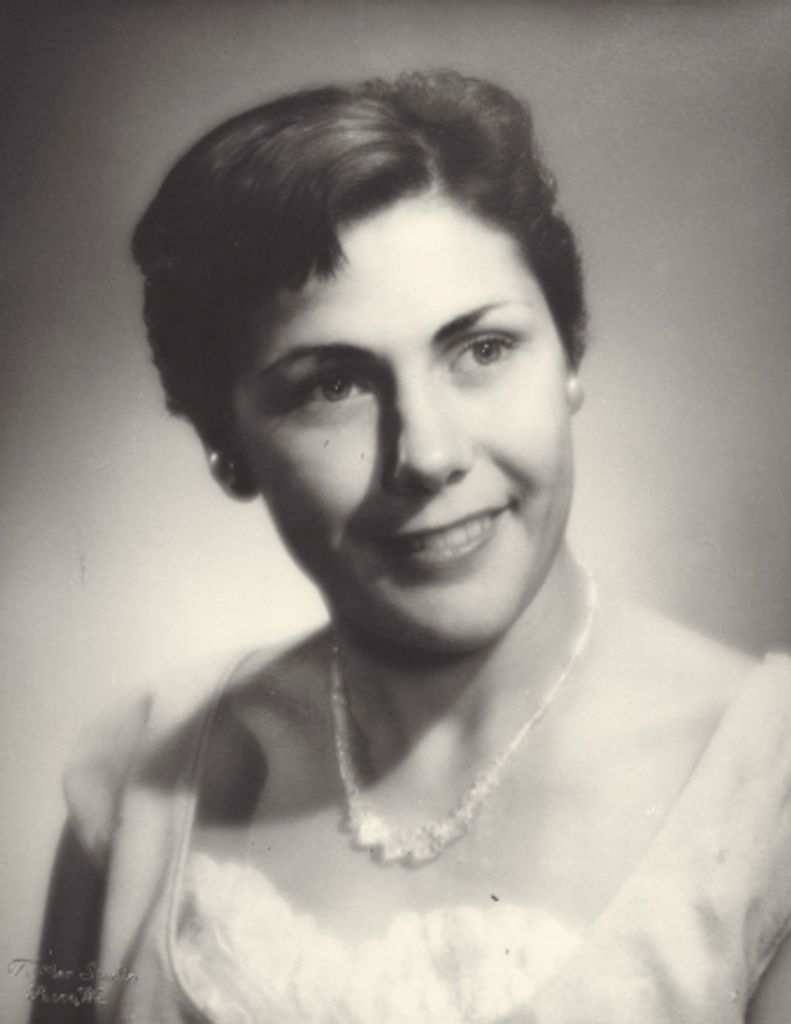 Rose Marie Regina  Daily Profile Photo