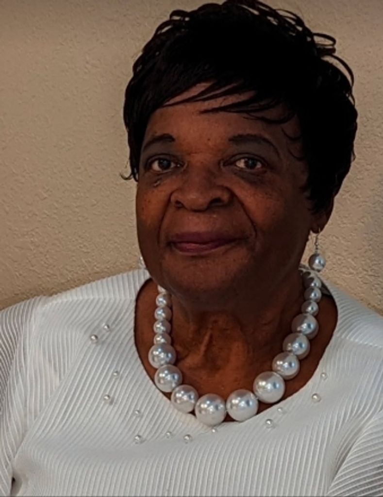 Robbie Mae Manigo