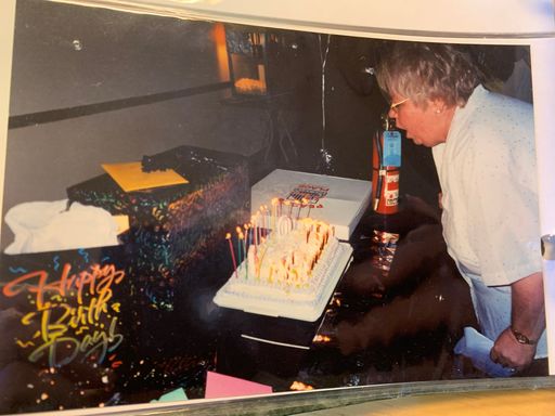 Edna Louise (Loggins)  Aichele photo gallery thumbnail 15 of 21