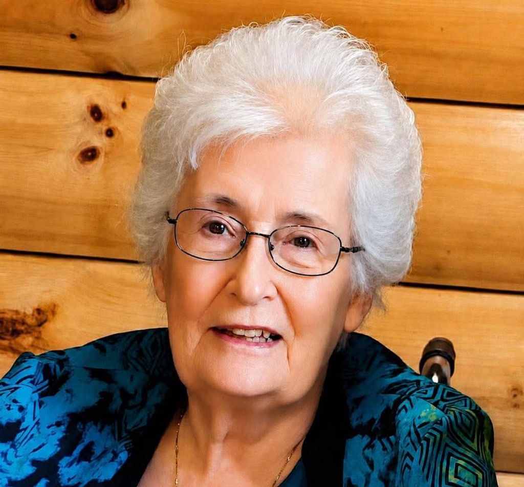 Theresa Couture Profile Photo