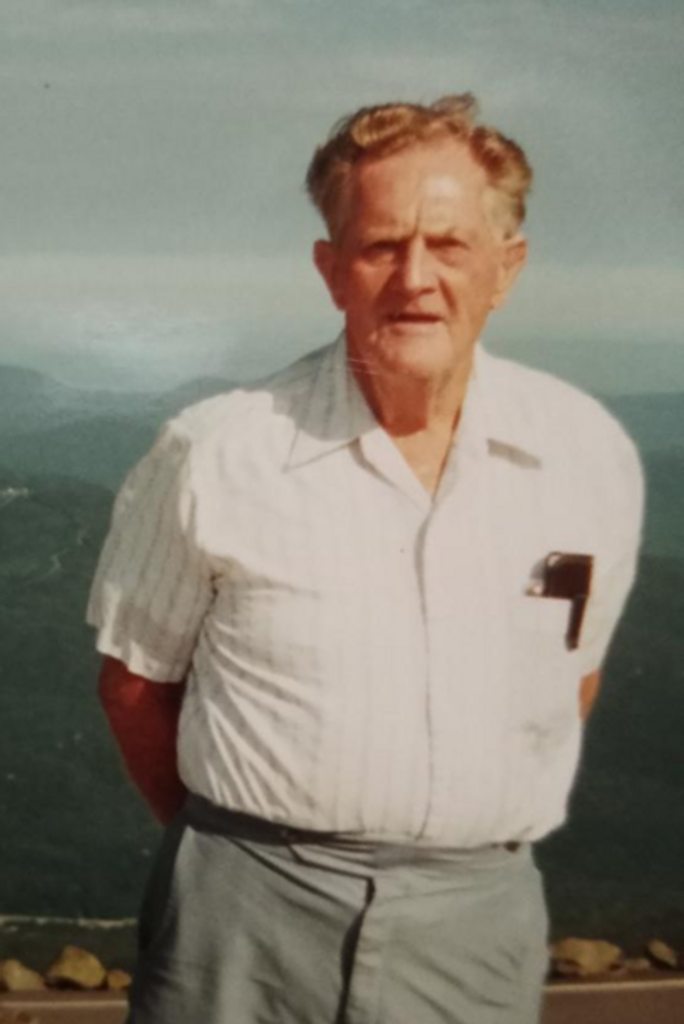 Russell Stapleton Profile Photo