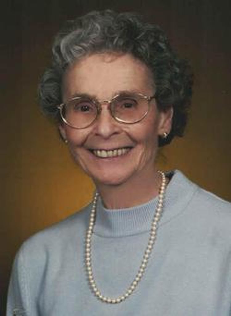 Carolyn B Hill