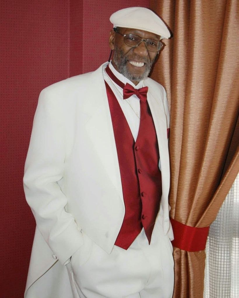 Felix Lewis Jr.